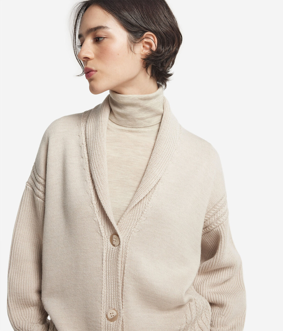 wollstrickjacke