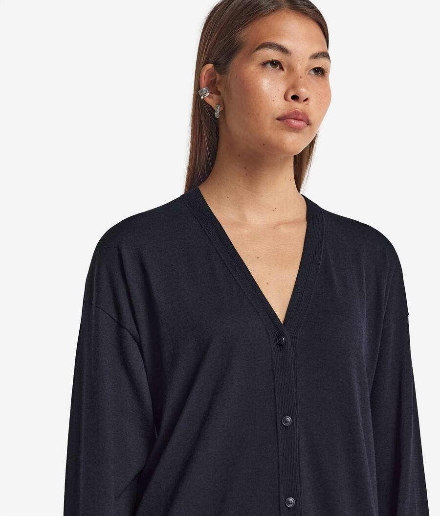 langärmelige strickjacke aus seide und baumwolle
