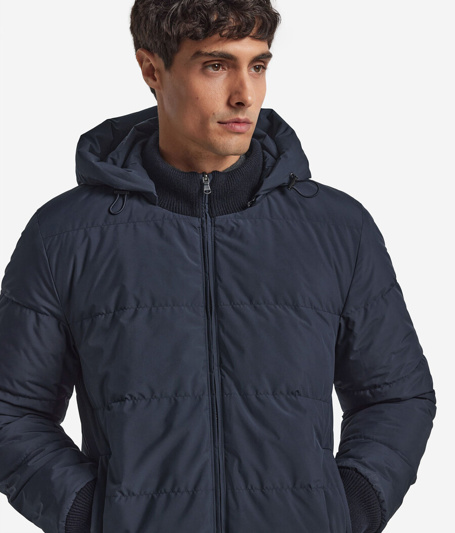 wendbare daunenjacke mit kaschmir-zopfmuster