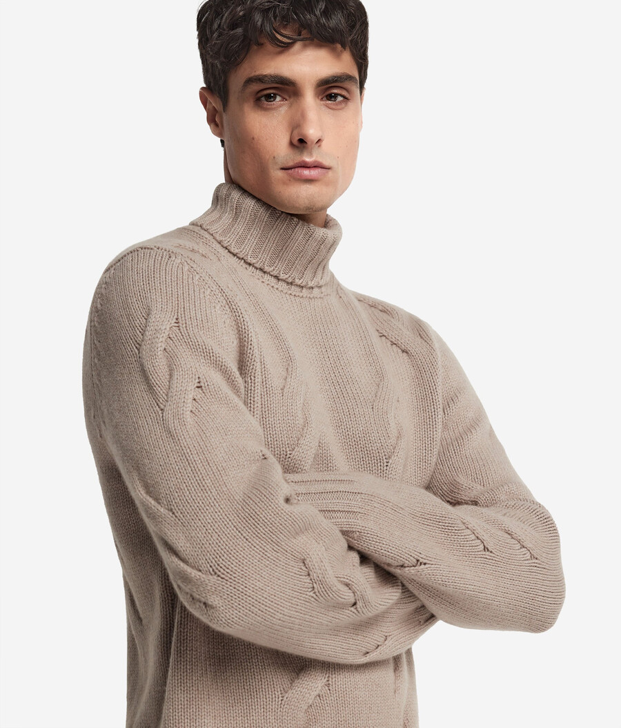 kaschmir-rollkragenpullover mit zopfmuster