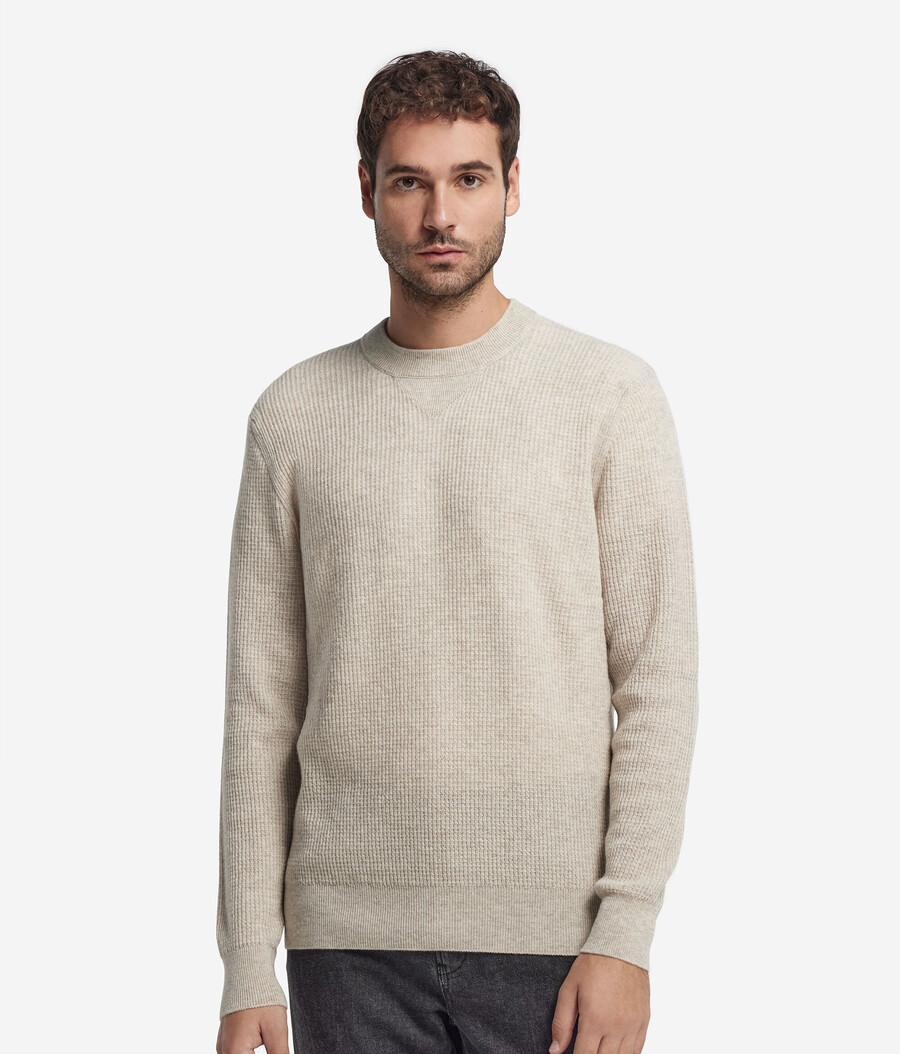ultraweicher kaschmirpullover mit waffelstrick und rundhalsausschnitt