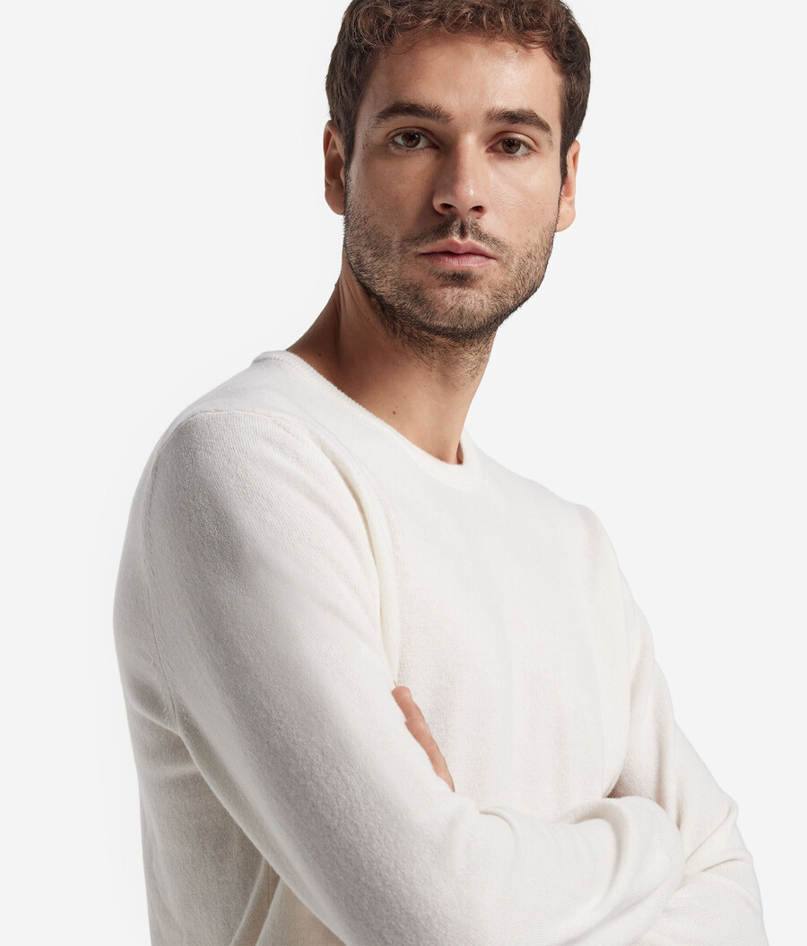 ultraweicher kaschmirpullover mit rundhalsausschnitt