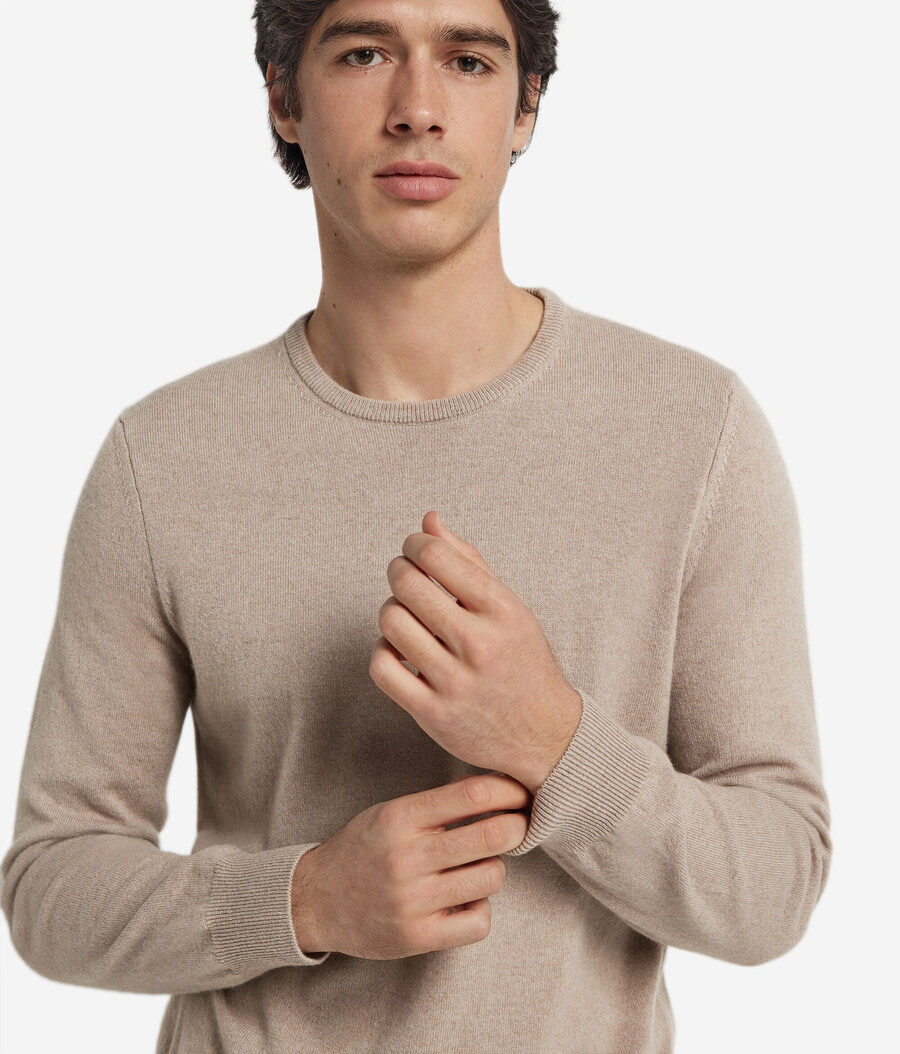 ultraweicher kaschmirpullover mit rundhalsausschnitt