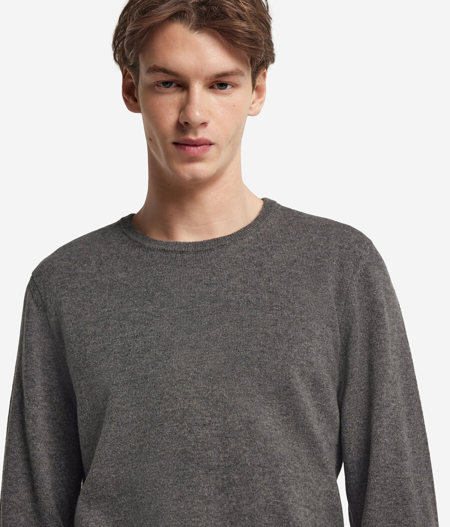 ultraweicher kaschmirpullover mit rundhalsausschnitt