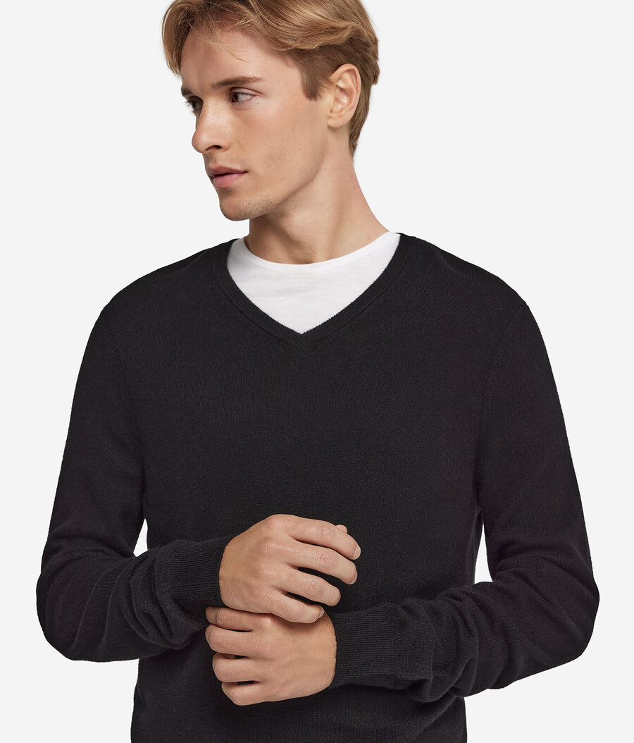 ultraweicher kaschmirpullover mit v-ausschnitt