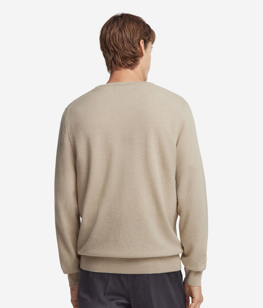ultraweicher kaschmirpullover mit v-ausschnitt
