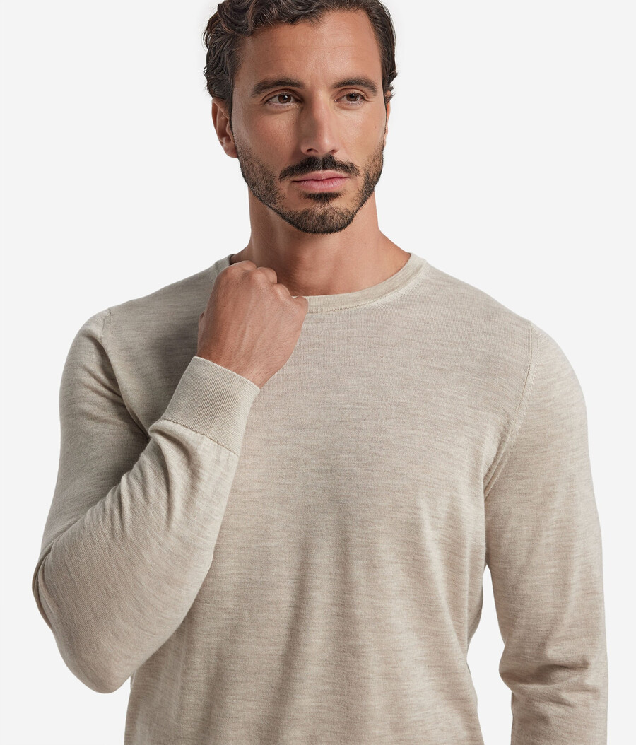 rundhals-pullover aus ultrafeinem kaschmir