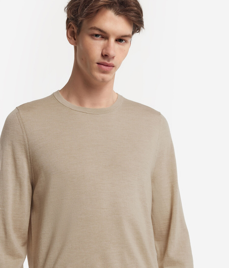 rundhals-pullover aus ultrafeinem kaschmir