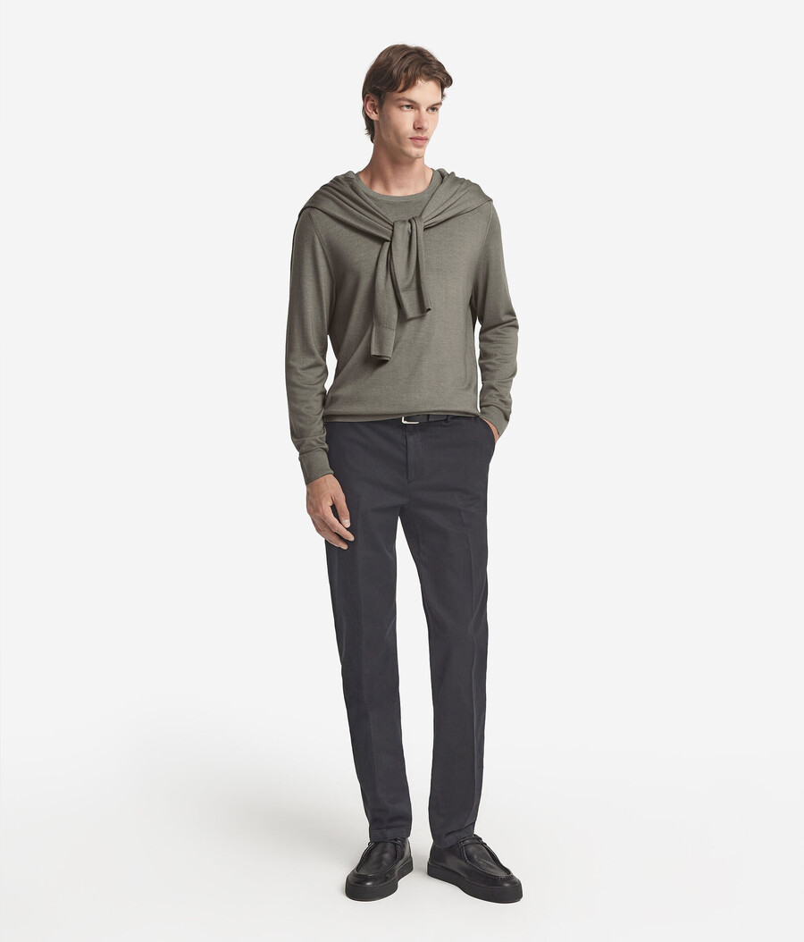 rundhals-pullover aus ultrafeinem kaschmir