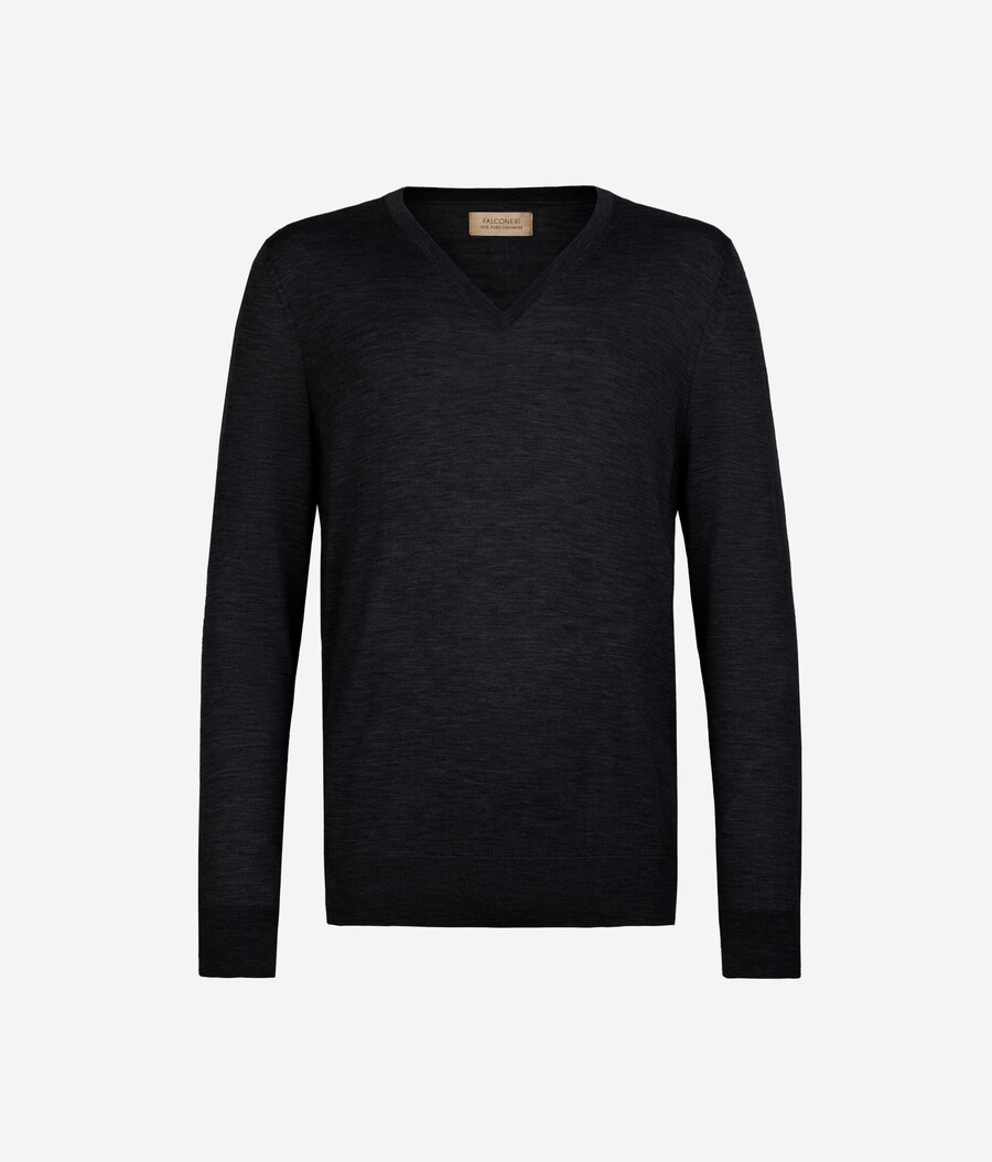 ultrafeiner kaschmirpullover mit v-ausschnitt