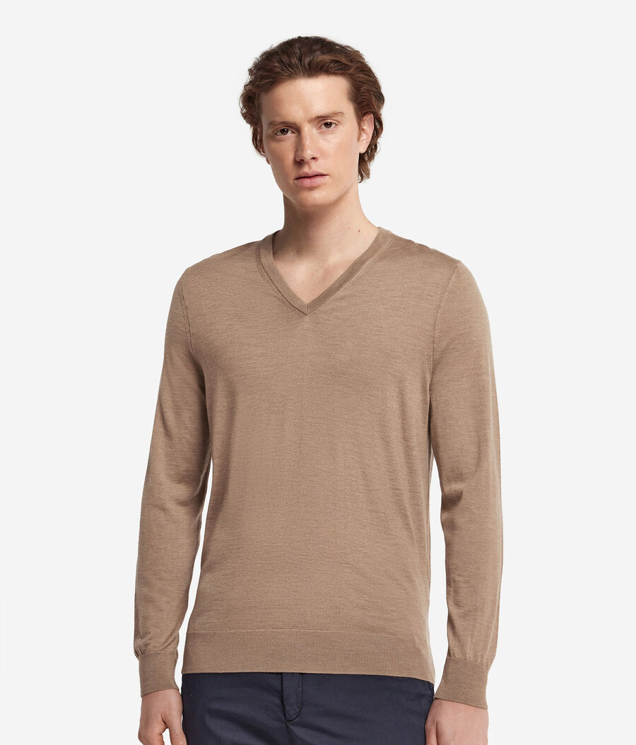 ultrafeiner kaschmirpullover mit v-ausschnitt