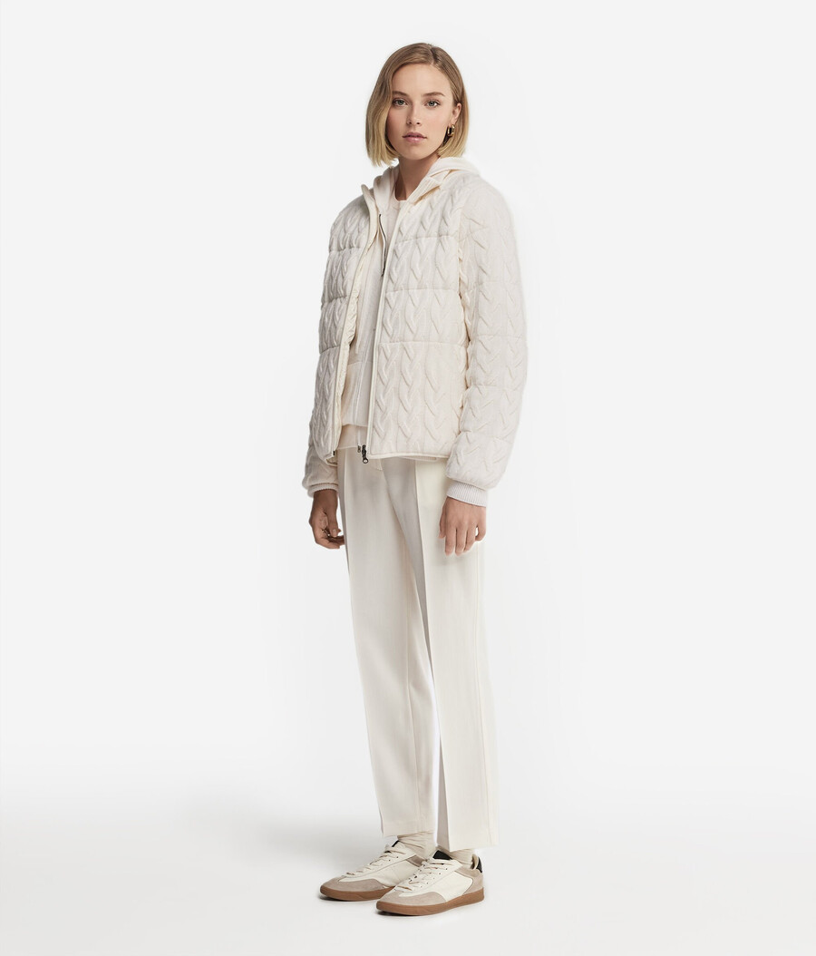 wende-daunenjacke aus kaschmir mit zopfmuster