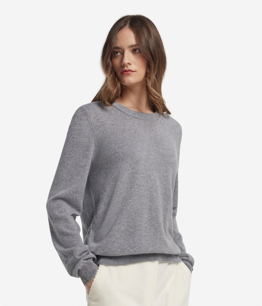 langärmeliger ultraweicher kaschmirpullover mit rundhalsausschnitt