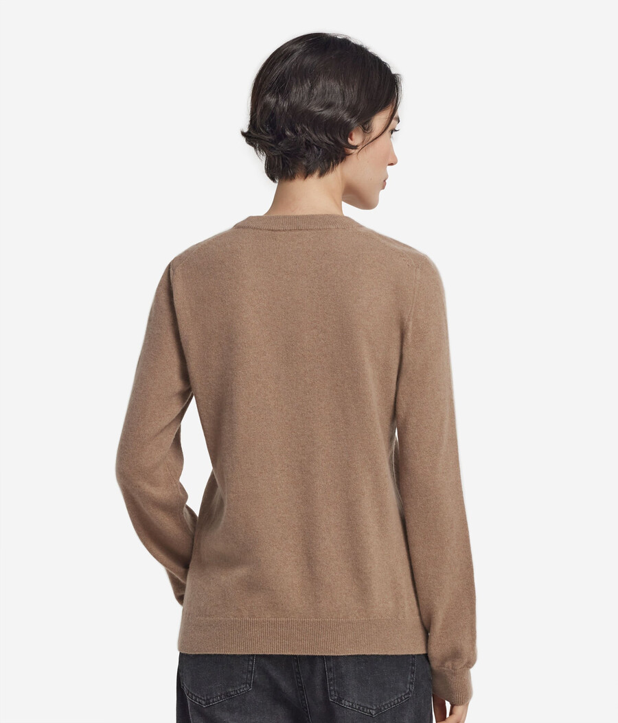 langärmeliger ultraweicher kaschmirpullover mit rundhalsausschnitt