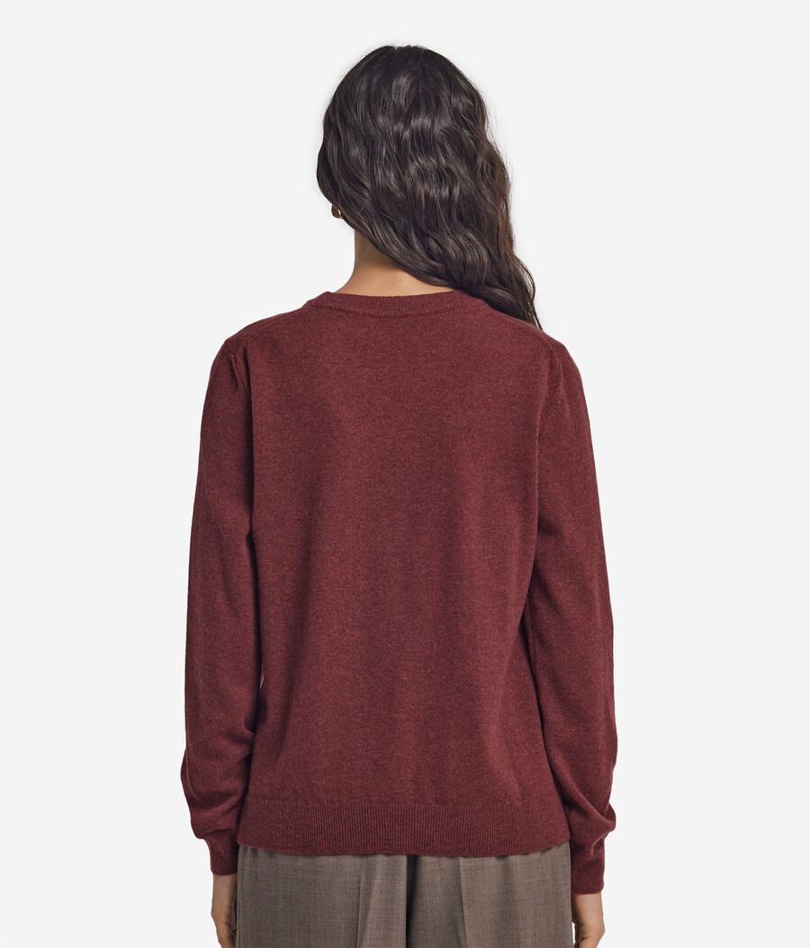 langärmeliger ultraweicher kaschmirpullover mit rundhalsausschnitt