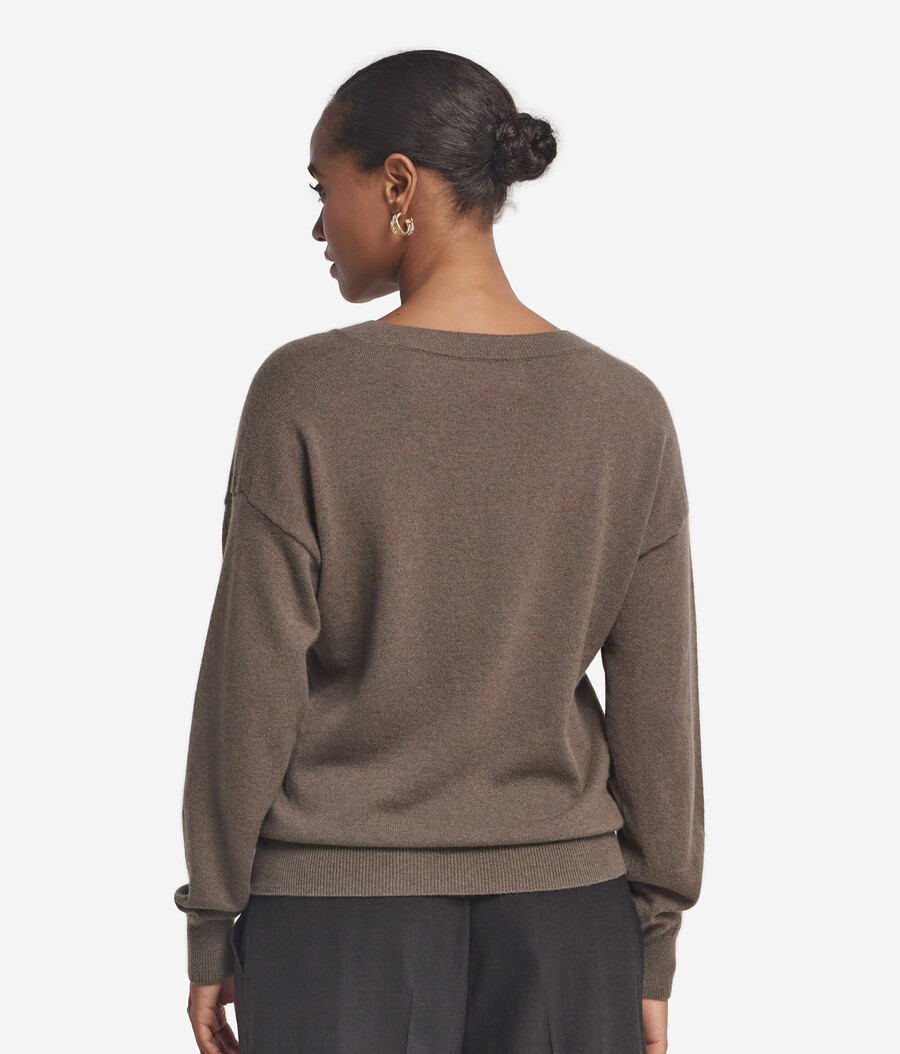 ultraweicher kaschmirpullover mit v-ausschnitt