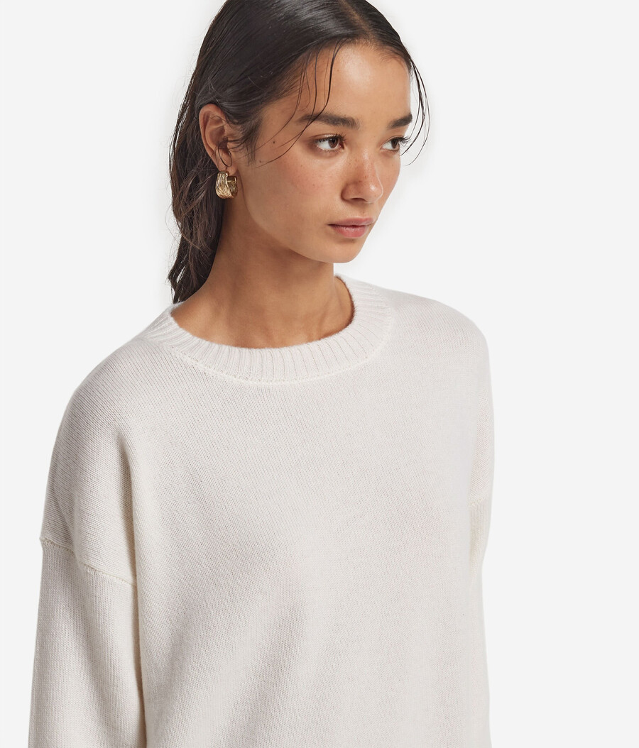ultraweicher kaschmirpullover mit rundhalsausschnitt und schlitzen