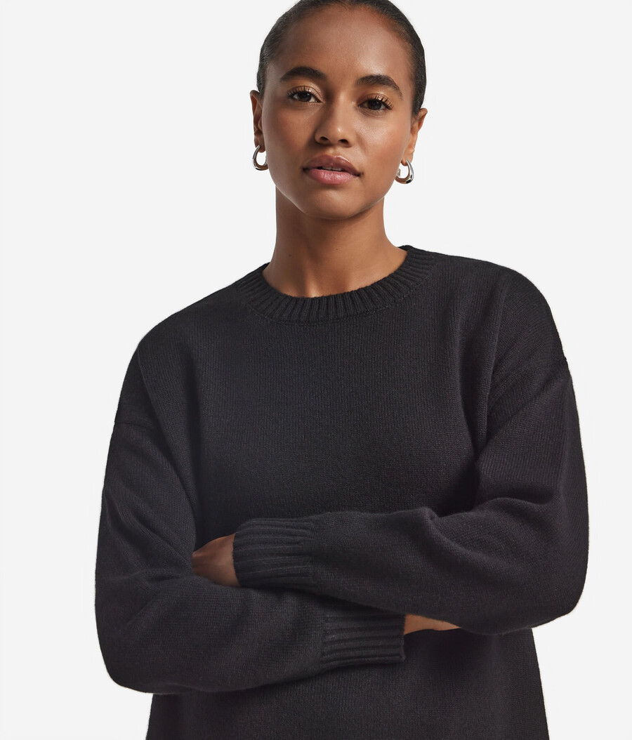 ultraweicher kaschmirpullover mit rundhalsausschnitt und schlitzen