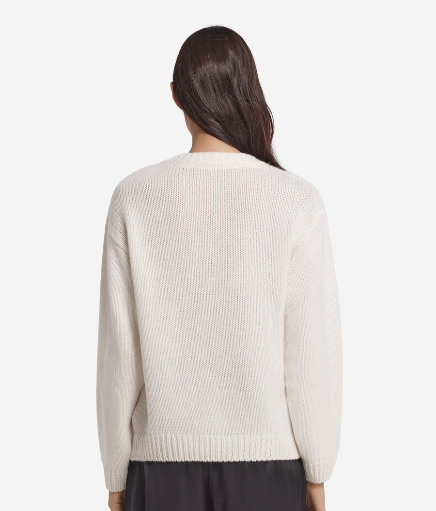 bouclé-kaschmirpullover mit rundhalsausschnitt