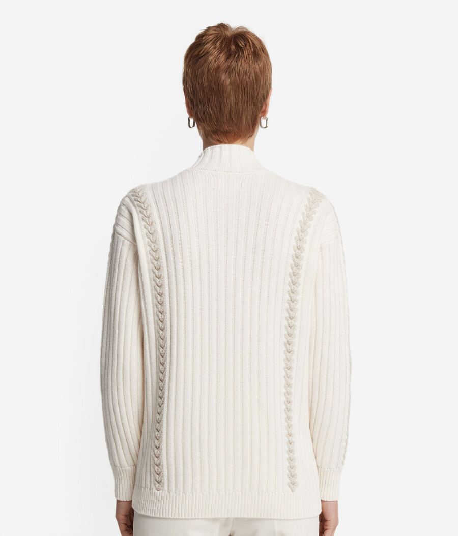 bestickter rollkragenpullover mit rippenmuster aus ultraweichem kaschmir