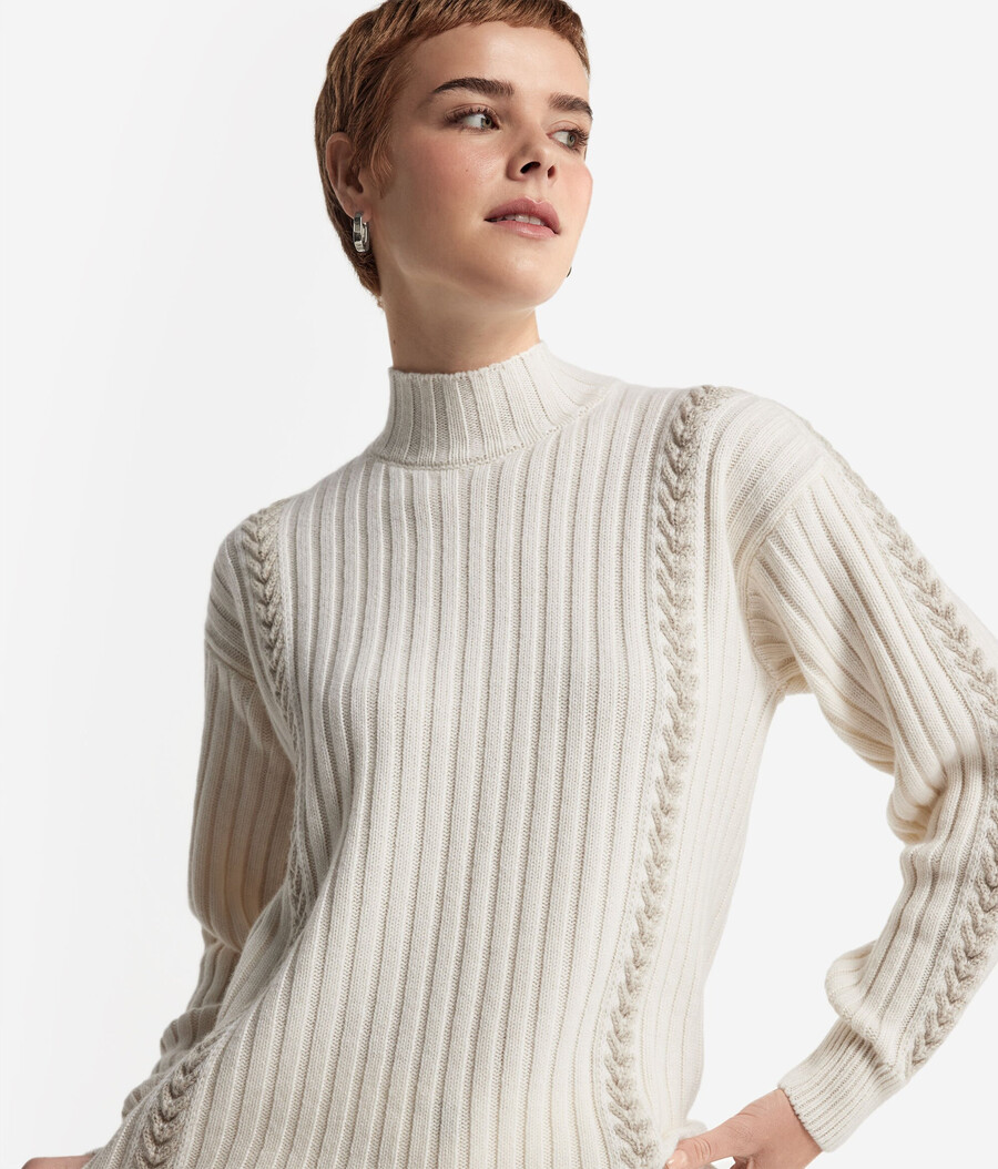bestickter rollkragenpullover mit rippenmuster aus ultraweichem kaschmir