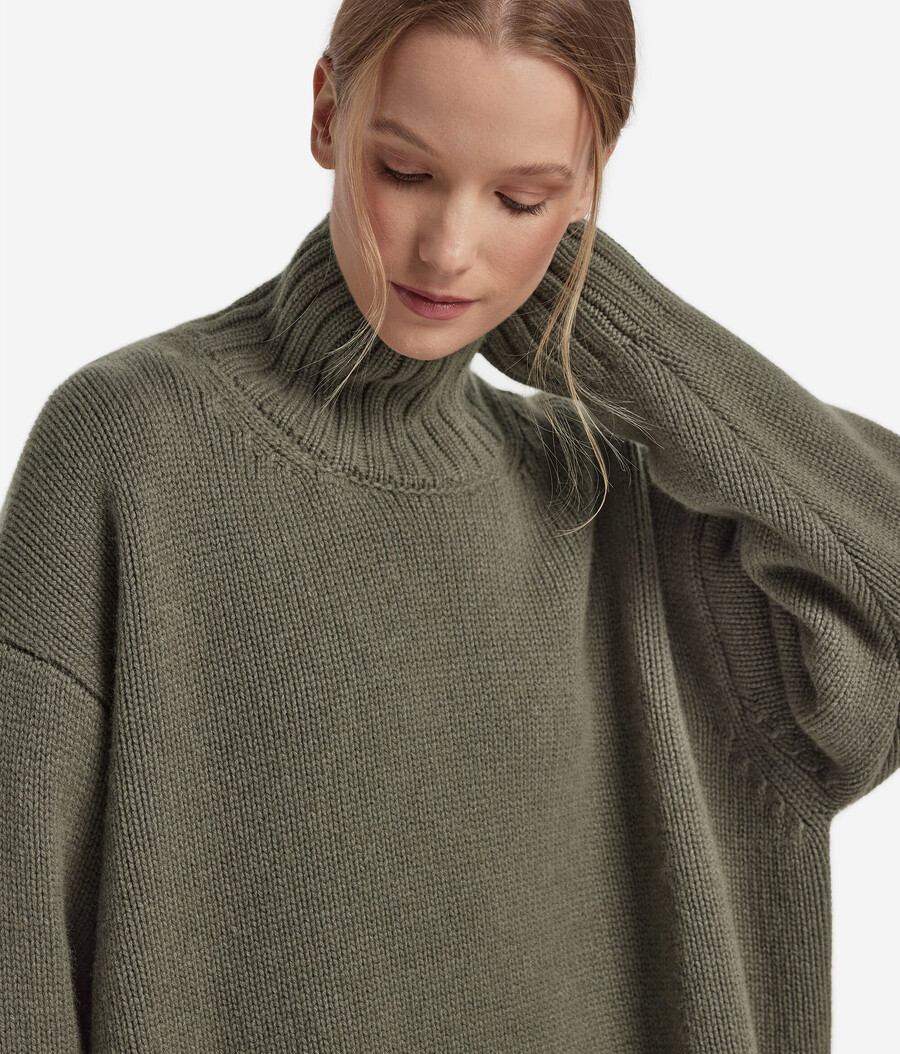 kaschmir-trikot-pullover mit stehkragen