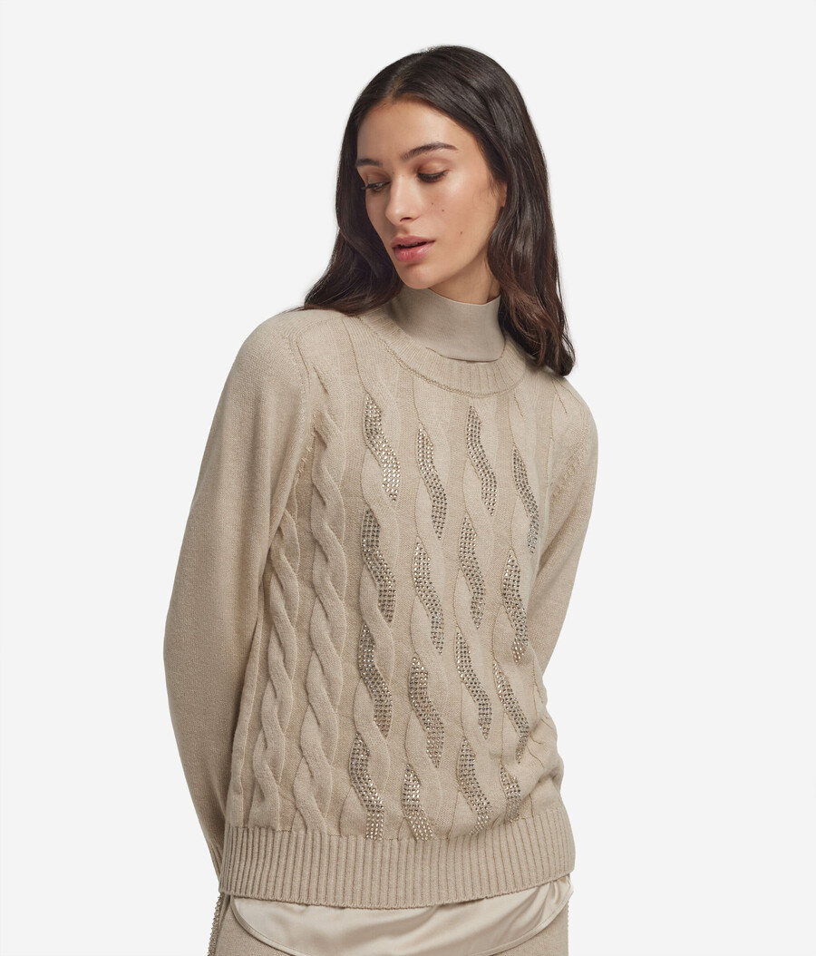 ultraweicher kaschmirpullover mit rundhalsausschnitt zopfmuster und strasssteinen