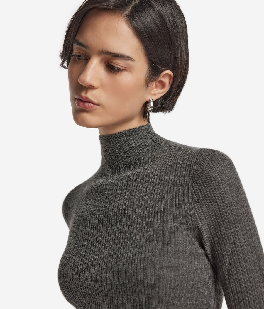 gerippter rollkragenpullover aus ultrafeinem kaschmir