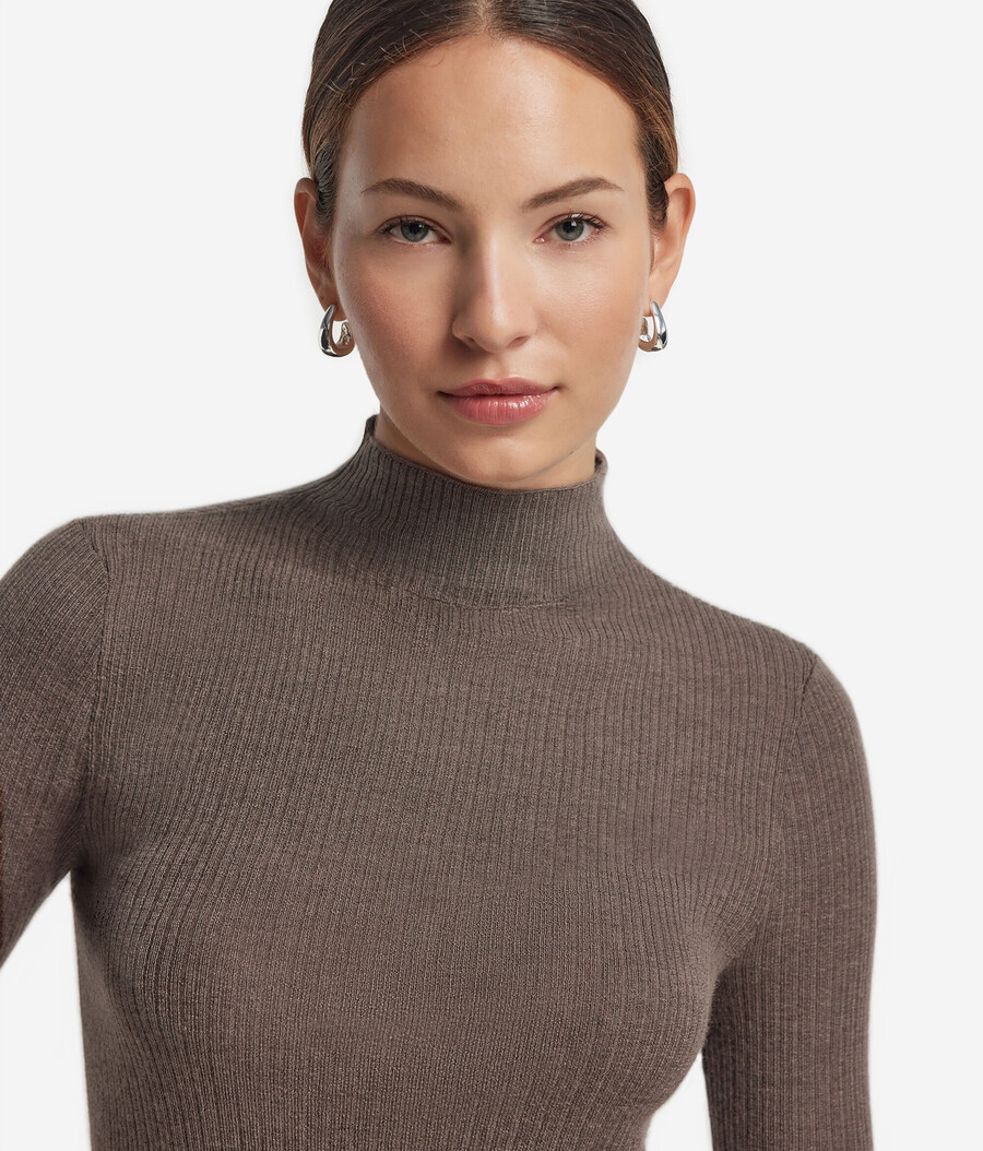 gerippter rollkragenpullover aus ultrafeinem kaschmir