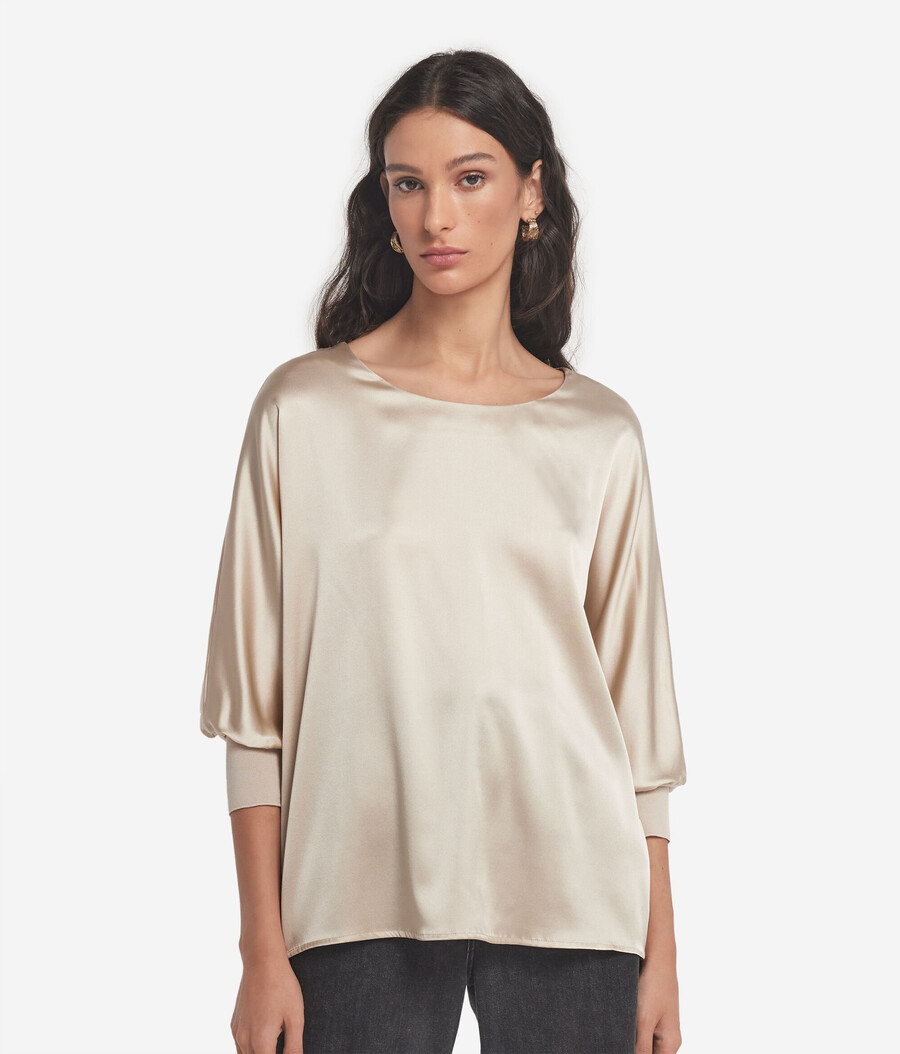 rundhals-pullover aus seidensatin