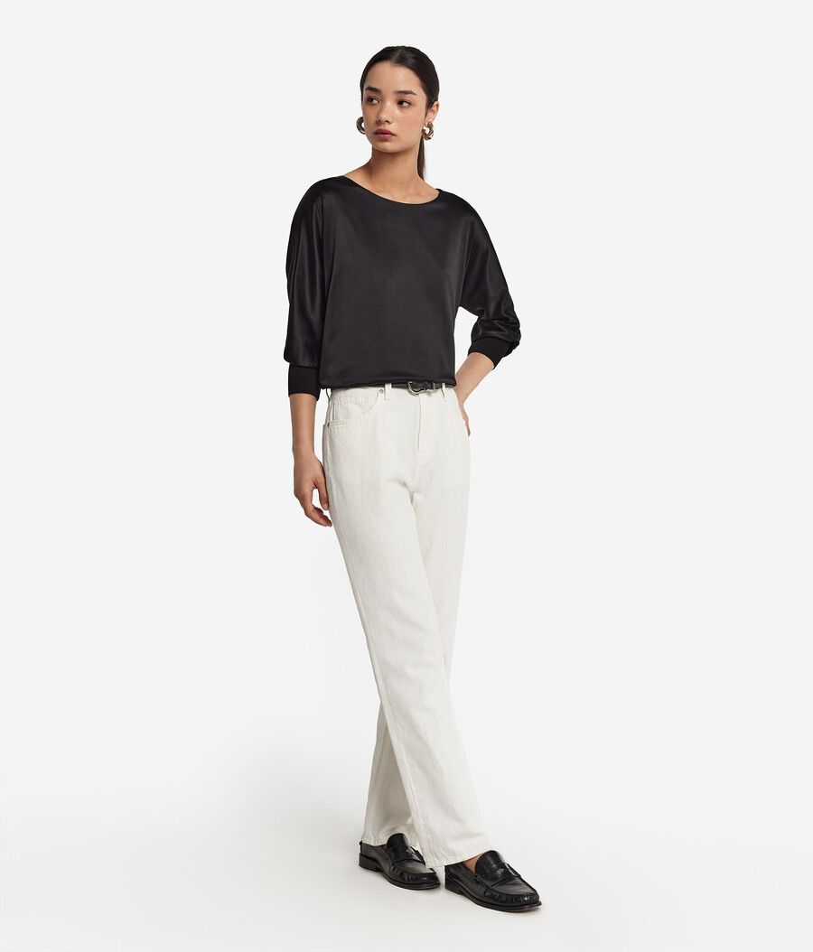rundhals-pullover aus seidensatin