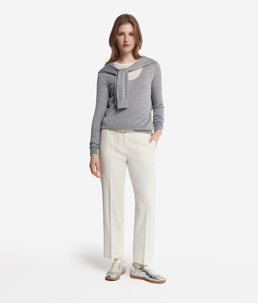 ultrafeiner kaschmirpullover mit v-ausschnitt