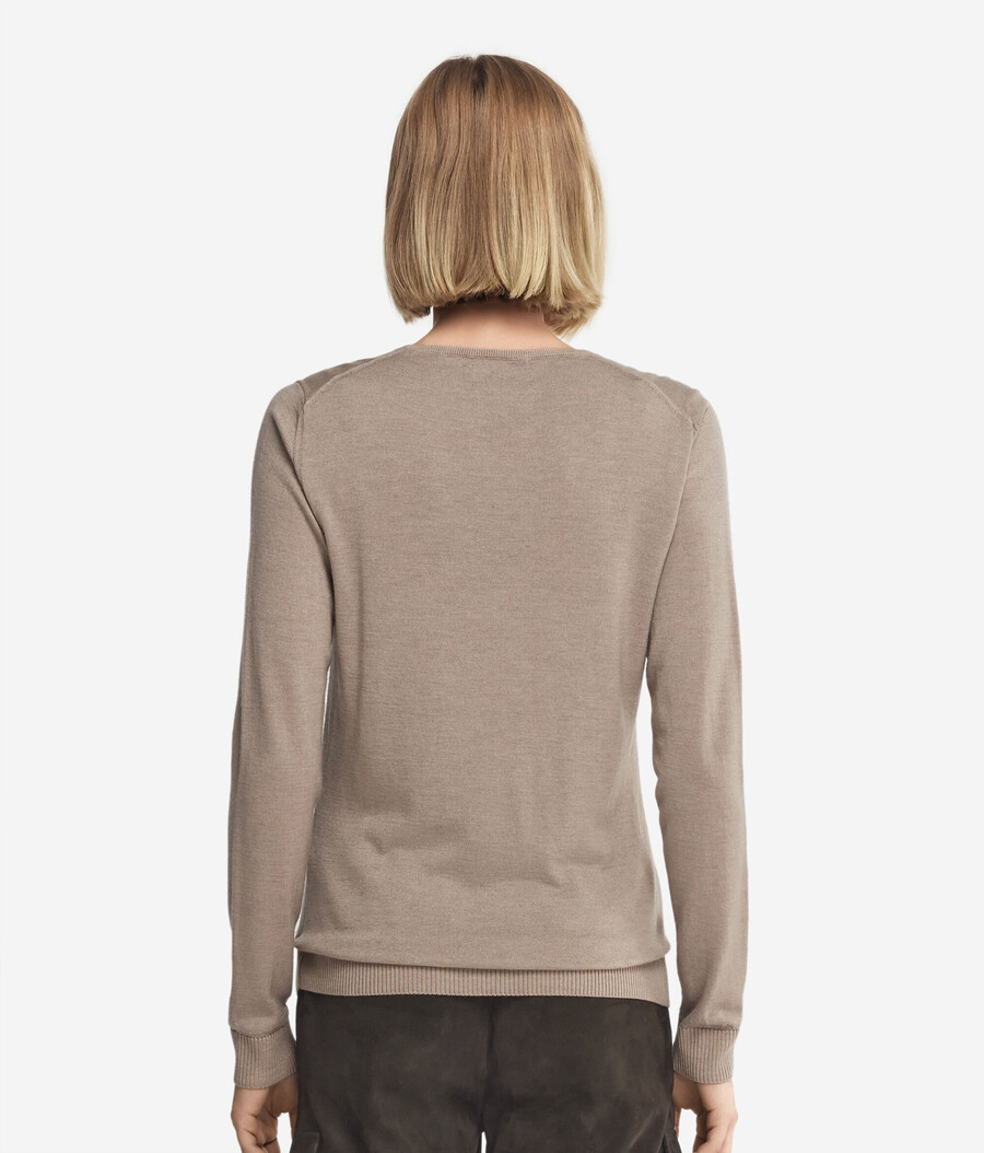 ultrafeiner kaschmirpullover mit v-ausschnitt