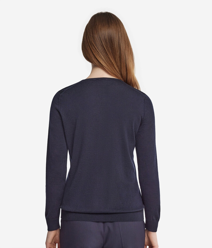 ultrafeiner kaschmirpullover mit v-ausschnitt