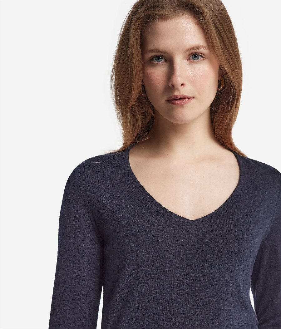 ultrafeiner kaschmirpullover mit v-ausschnitt