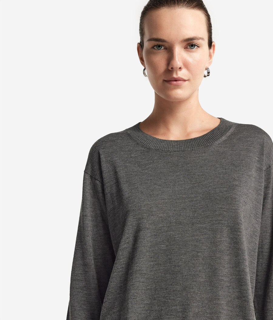 rundhals-kaschmirpullover mit schlitzen