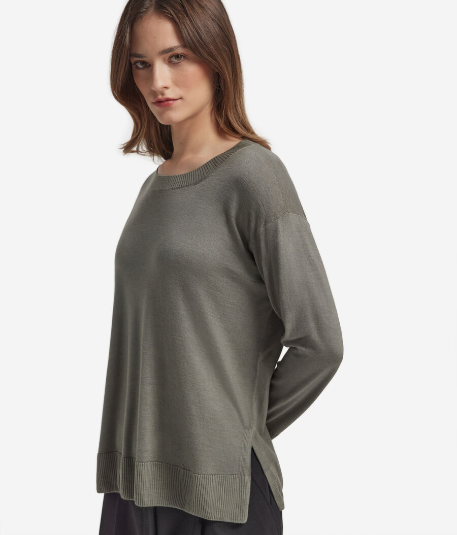 rundhals-kaschmirpullover mit schlitzen