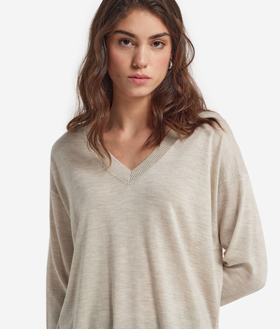 kaschmirpullover mit v-ausschnitt und schlitzen