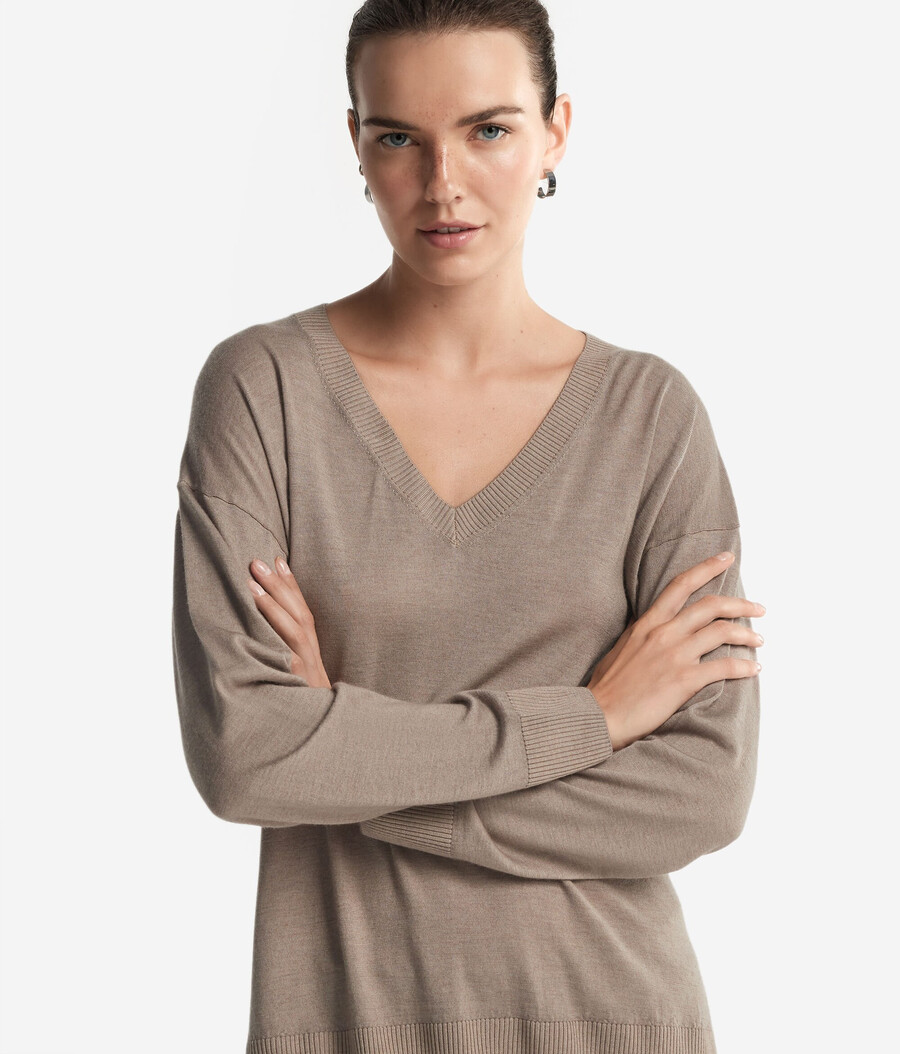 kaschmirpullover mit v-ausschnitt und schlitzen
