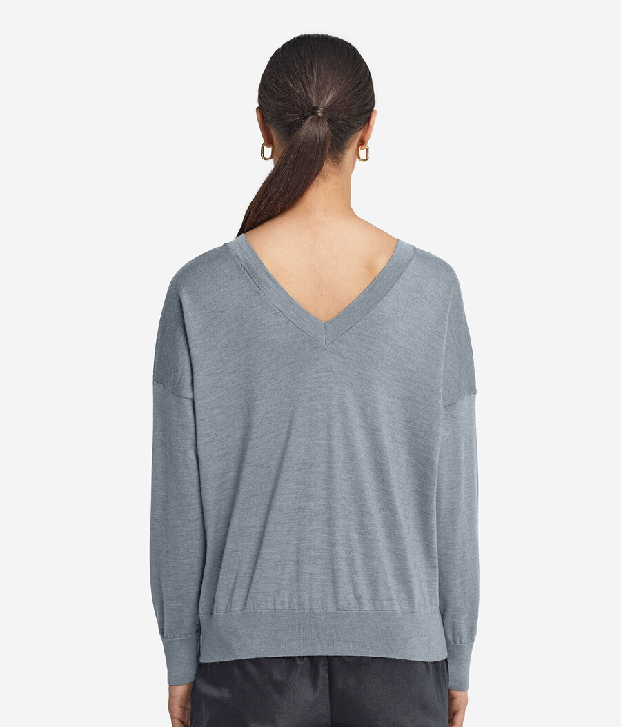 ultrafeiner kaschmirpullover mit doppeltem v-ausschnitt