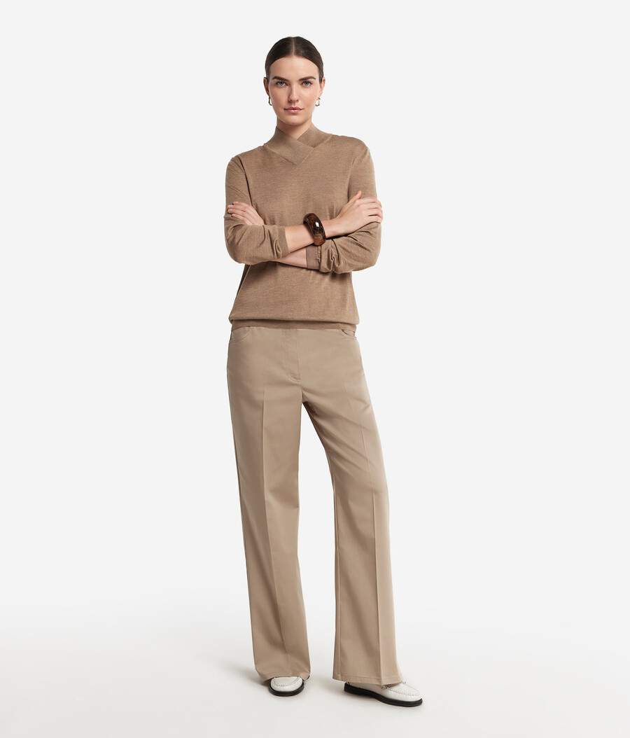 rollkragenpullover mit kaschmir-finish
