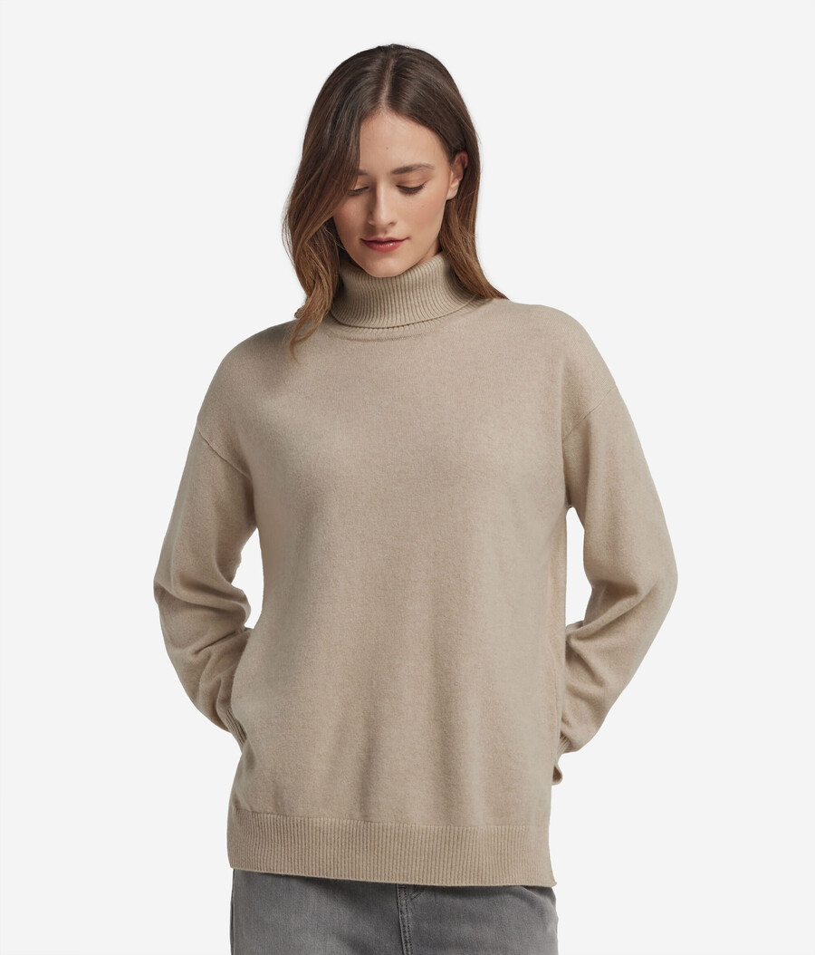 ultraweicher kaschmir-rollkragenpullover mit schlitzen