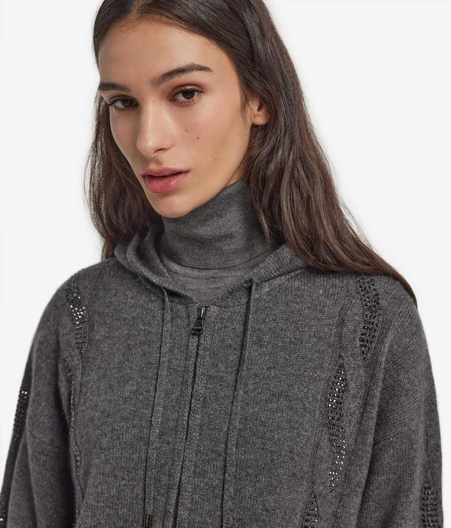 ultraweiches kaschmir-sweatshirt mit zopfmuster und strasssteinen