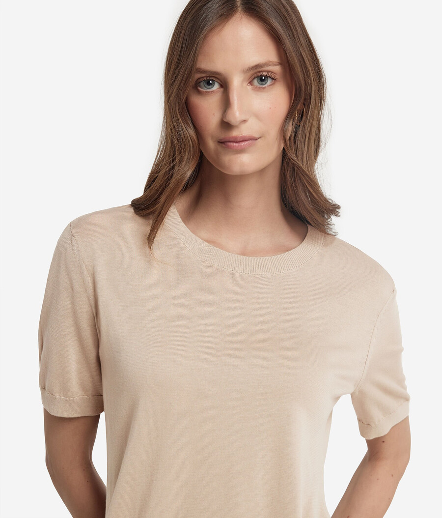 frisches baumwoll-t-shirt mit rundhalsausschnitt