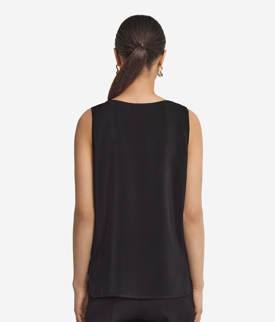 seiden-camisole mit weitem ausschnitt