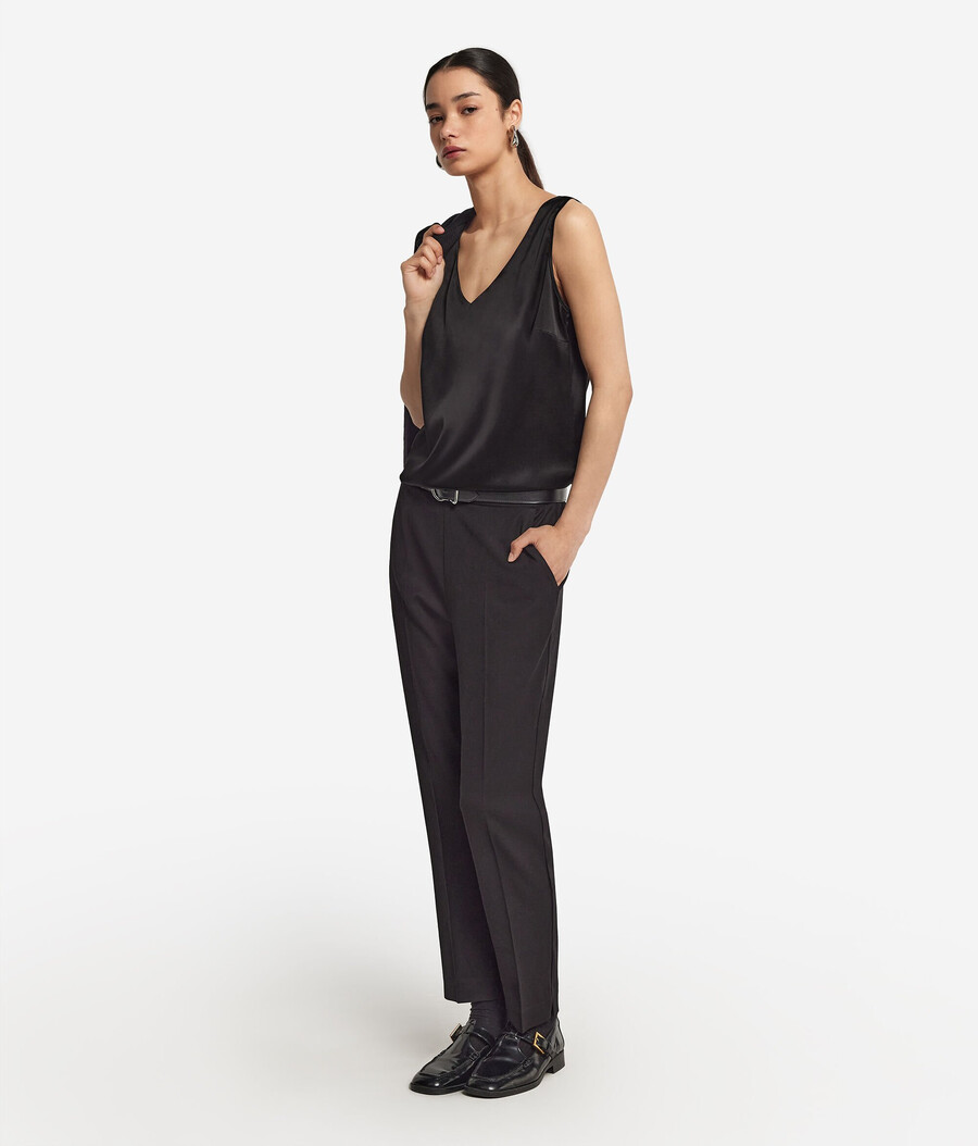 seiden-camisole mit v-ausschnitt