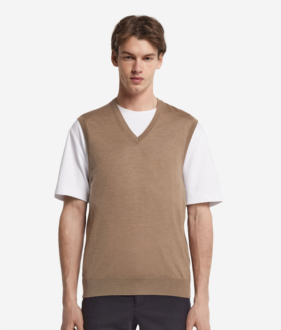Ärmelloser pullover aus ultrafeinem kaschmir mit v-ausschnitt